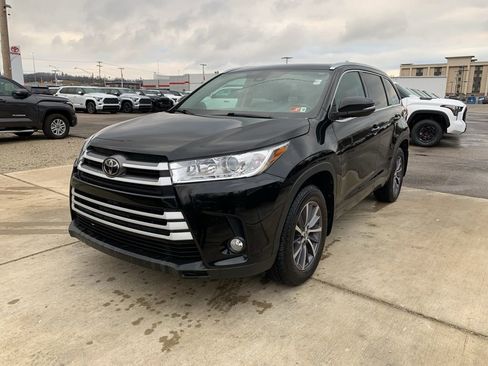 Used 2018 Toyota Highlander XLE image 7