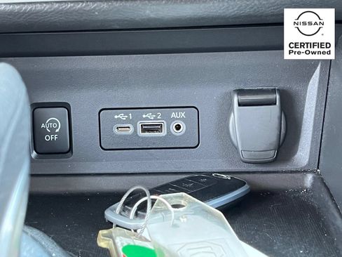 Certified 2025 Nissan Sentra SV FWD image 23