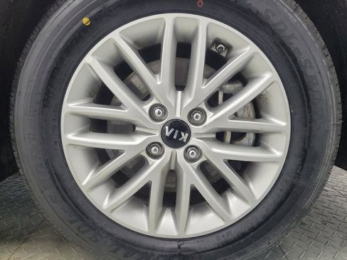 Used 2018 Kia Rio EX image 31