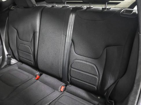 Used 2018 Jeep Renegade Latitude w/ Safety & Security Group AWD/4WD image 35