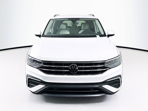 Used 2024 Volkswagen Tiguan S image 2