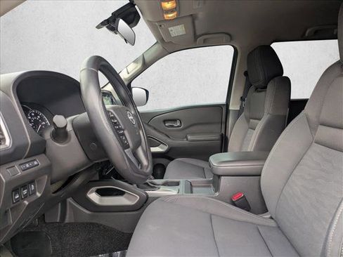 Used 2023 Nissan Frontier SV image 10