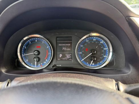 Used 2018 Toyota Corolla LE FWD image 22