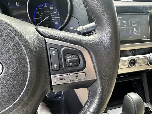 Used 2016 Subaru Outback 3.6R Limited image 3