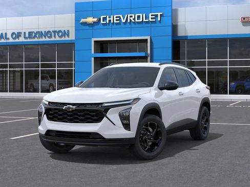 New 2026 Chevrolet Trax LT w/ Driver Confidence Package FWD image 6
