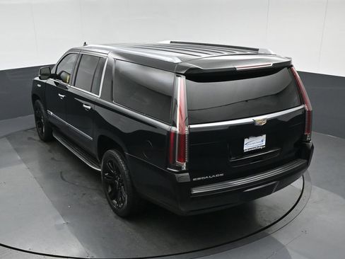 Used 2017 Cadillac Escalade ESV Luxury image 76