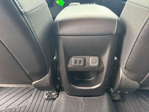 Used 2018 Chevrolet Colorado ZR2 w/ ZR2 Dusk Special Edition image 31