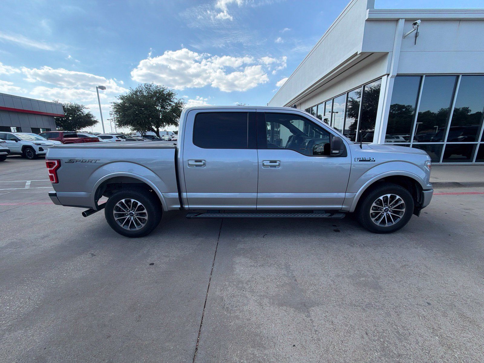 Used 2020 Ford F150 XLT w/ Equipment Group 302A Luxury RWD image 4