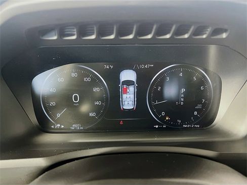 Used 2022 Volvo XC90 T6 Momentum w/ Advanced Package image 14