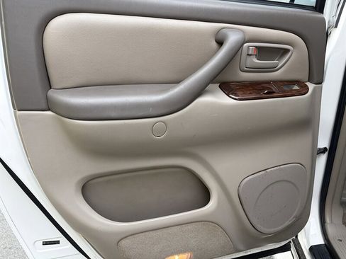 Used 2005 Toyota Tundra Limited RWD image 25