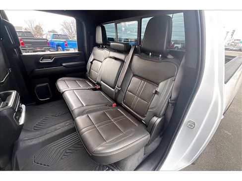 Used 2024 Chevrolet Silverado 3500 High Country w/ Technology Package image 28