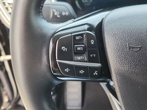 Used 2025 Ford Escape Platinum image 22