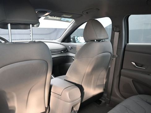 Used 2024 Hyundai Elantra SE image 20