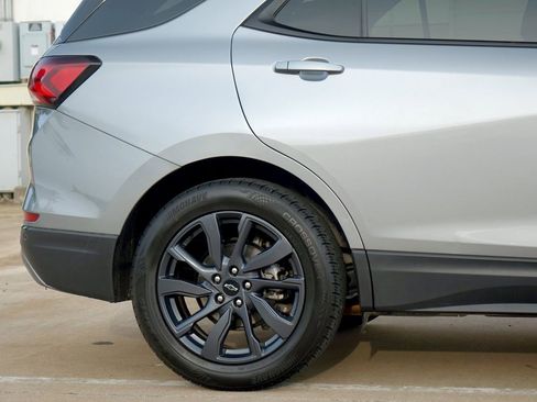 Used 2024 Chevrolet Equinox RS FWD image 28