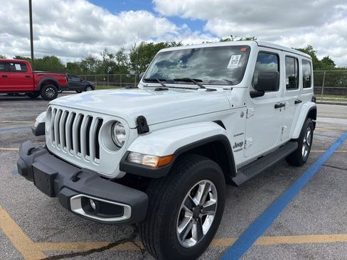 Used 2020 Jeep Wrangler Unlimited Sahara w/ Uconnect 4C Nav & Sound Group AWD/4WD image 1