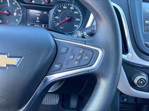 Used 2018 Chevrolet Equinox LS image 12