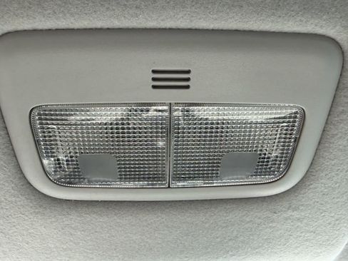 Used 2009 Toyota Corolla LE FWD image 15
