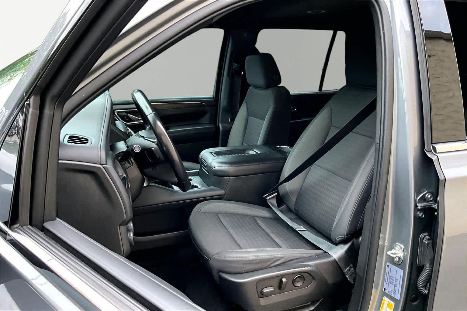 Used 2022 Chevrolet Tahoe LS RWD image 8