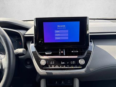 Certified 2025 Toyota Corolla Cross XLE FWD image 14