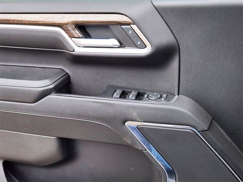 Used 2023 GMC Sierra 1500 Elevation w/ LPO, Elevation Black Package image 6