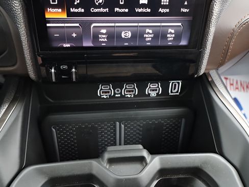 Used 2026 RAM 2500 Limited AWD/4WD image 13