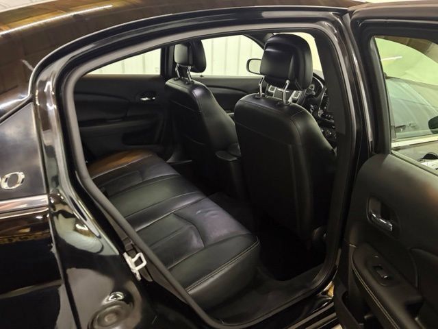 Used 2013 Chrysler 200 Limited FWD image 13