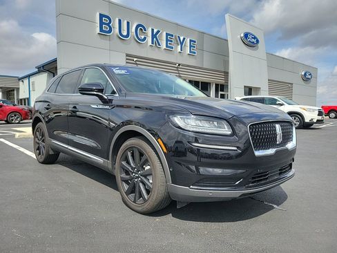 Used 2023 Lincoln Nautilus Reserve w/ Equipment Group 201A image 2