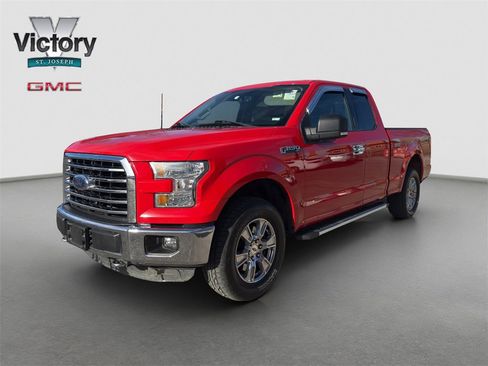 Used 2015 Ford F150 XLT w/ Equipment Group 302A Luxury image 4