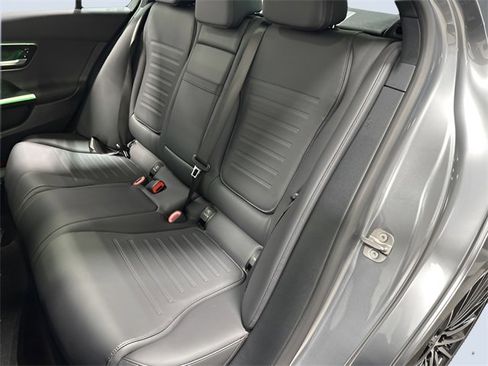 Used 2025 Mercedes-Benz C 300 4MATIC Sedan image 31