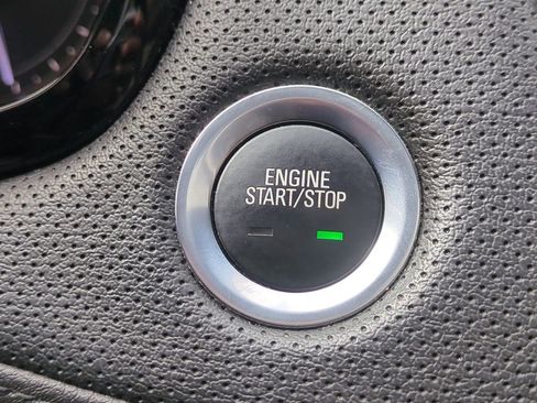 Used 2018 Cadillac XT5 Premium Luxury image 32