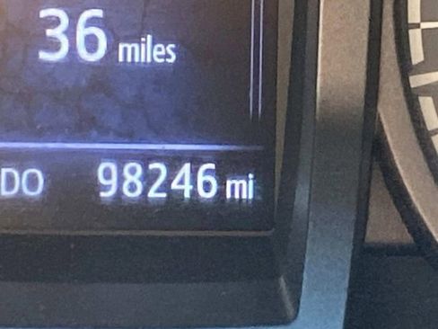 Used 2016 Toyota Tacoma TRD Sport w/ Towing Package image 17