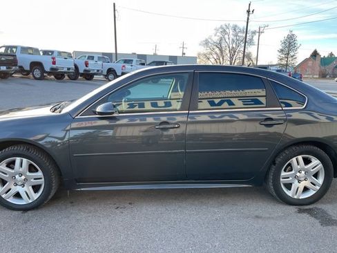 Used 2016 Chevrolet Impala LT FWD image 8