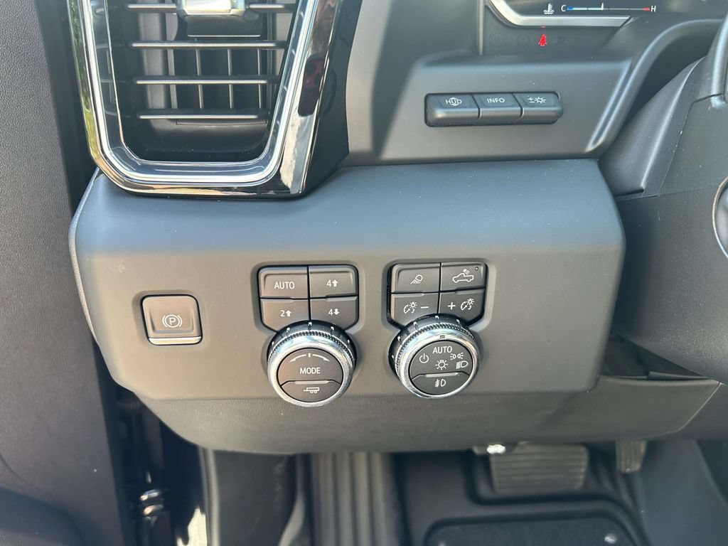 Used 2023 GMC Sierra 1500 Denali Ultimate AWD/4WD image 22