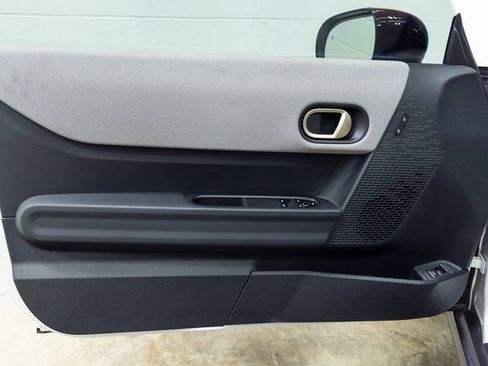 Certified 2025 MINI Cooper S image 13