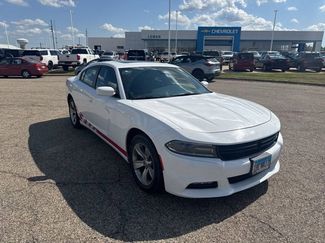 Used 2015 Dodge Charger SXT image 1