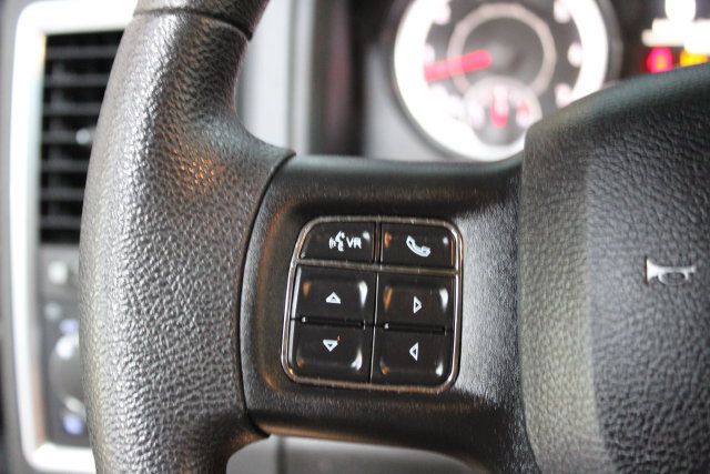 Used 2019 RAM 1500 Classic SLT AWD/4WD image 16
