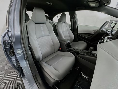 Used 2025 Toyota Corolla SE w/ Convenience Package image 28