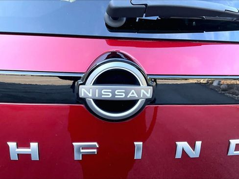 Used 2024 Nissan Pathfinder SL w/ Cargo Package AWD/4WD image 30