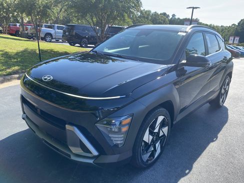 Used 2024 Hyundai Kona Limited FWD image 1