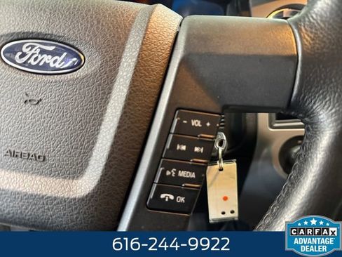 Used 2015 Ford Expedition XLT AWD/4WD image 18