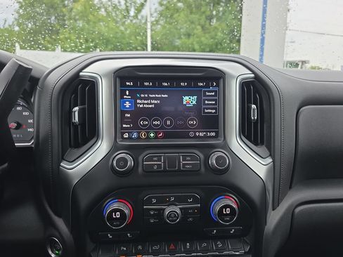 Used 2020 Chevrolet Silverado 1500 LT Trail Boss AWD/4WD image 32