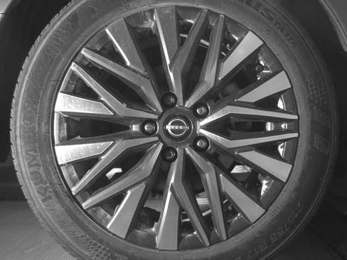 Used 2025 Nissan Altima 2.5 SV FWD image 18