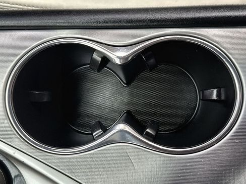 Used 2017 INFINITI Q60 w/ Cargo Package image 32