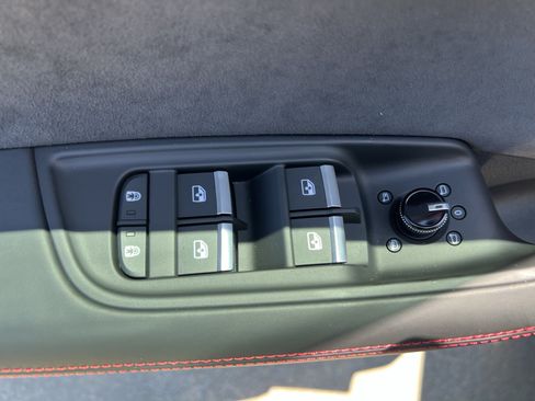 New 2026 Audi SQ8 Prestige AWD/4WD image 14