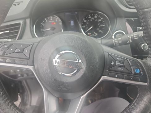 Used 2020 Nissan Rogue SL w/ Premium Package AWD/4WD image 11