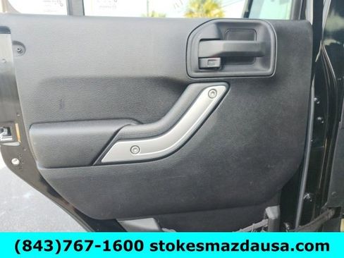 Used 2016 Jeep Wrangler Unlimited Sahara w/ Max Tow Package image 18