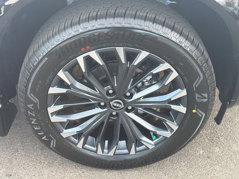 New 2026 Nissan Rogue Platinum w/ Platinum Premium Package image 9