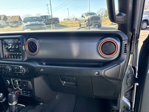 Used 2023 Jeep Gladiator Mojave w/ LED Lighting Group image 32