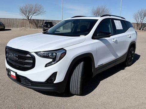 Used 2021 GMC Terrain SLT w/ Elevation Edition image 3