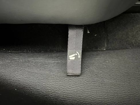 Used 2025 Mitsubishi Outlander SE FWD image 24
